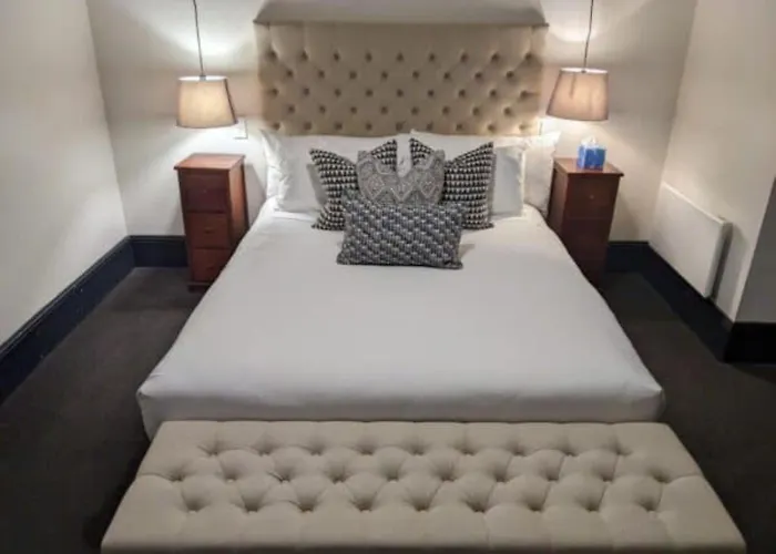 Hotel Etico At Mount Victoria Manor